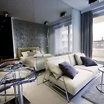 Absynt Ovo فندق *