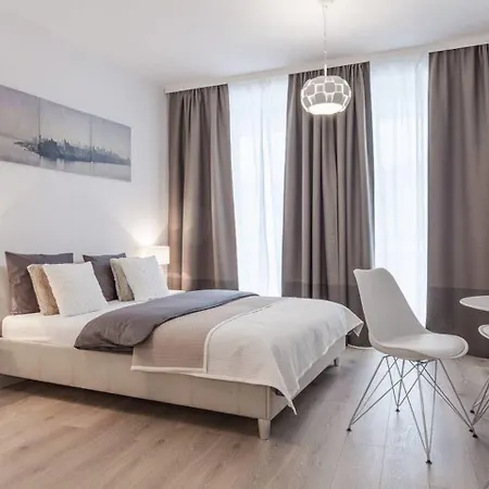 Absynt Ovo Hotel