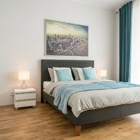 Absynt Ovo Hotel *