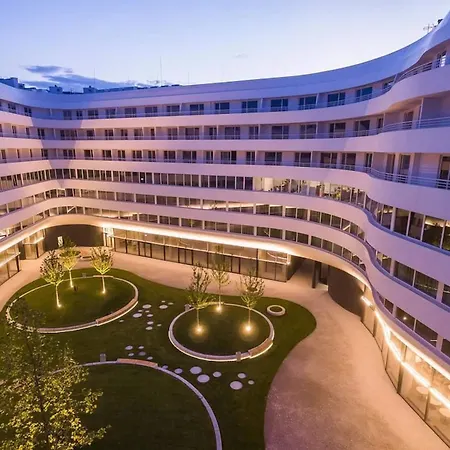 Absynt Ovo Hotel *