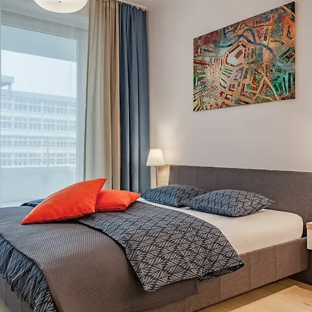 Absynt Ovo Apartment *